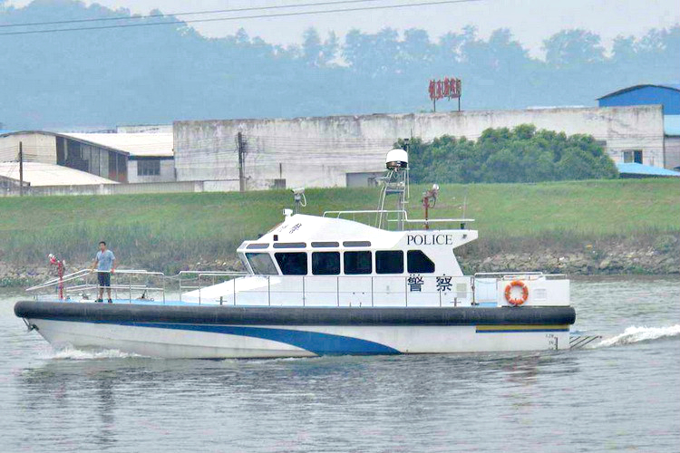 江河湖泊巡逻船只采用船载动中通组网和实时视频无线传输